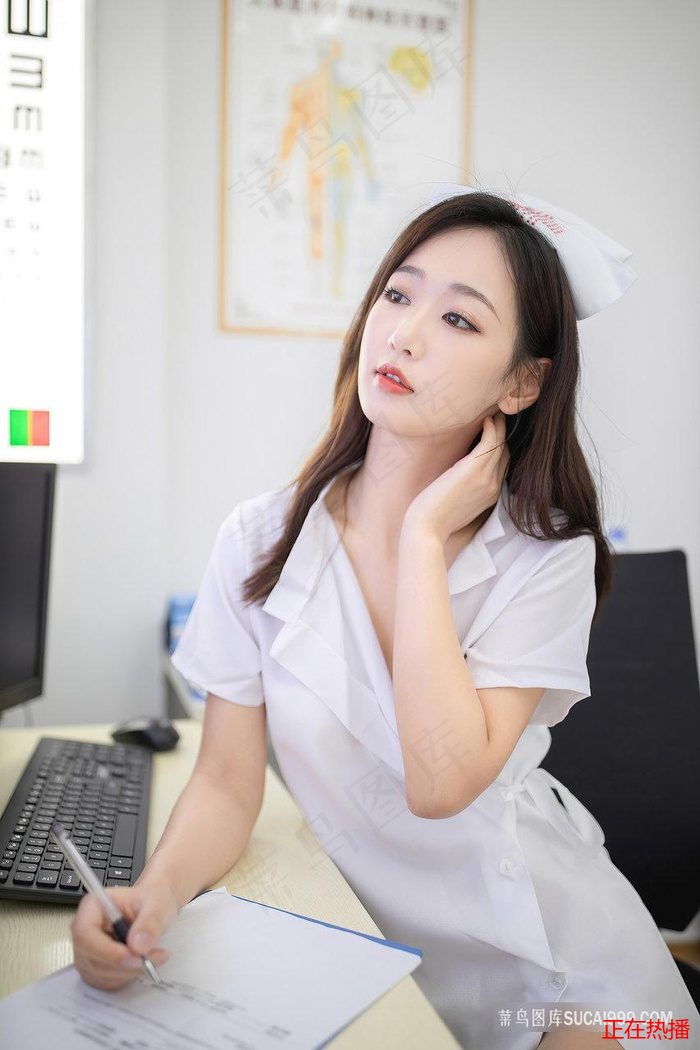 哈萨克阿肯弹唱
