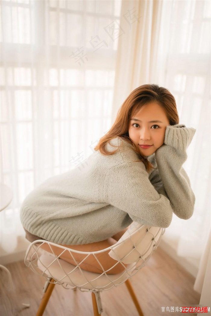 年轻的女学生10